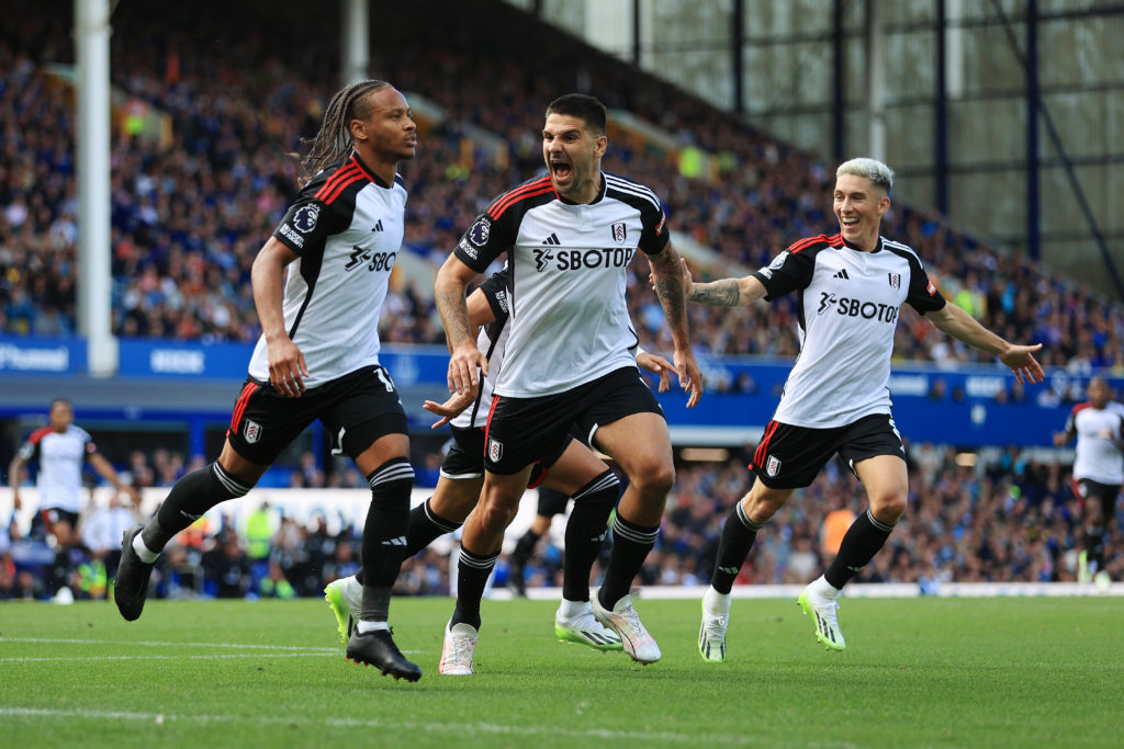 Everton FC v Fulham FC - Premier League